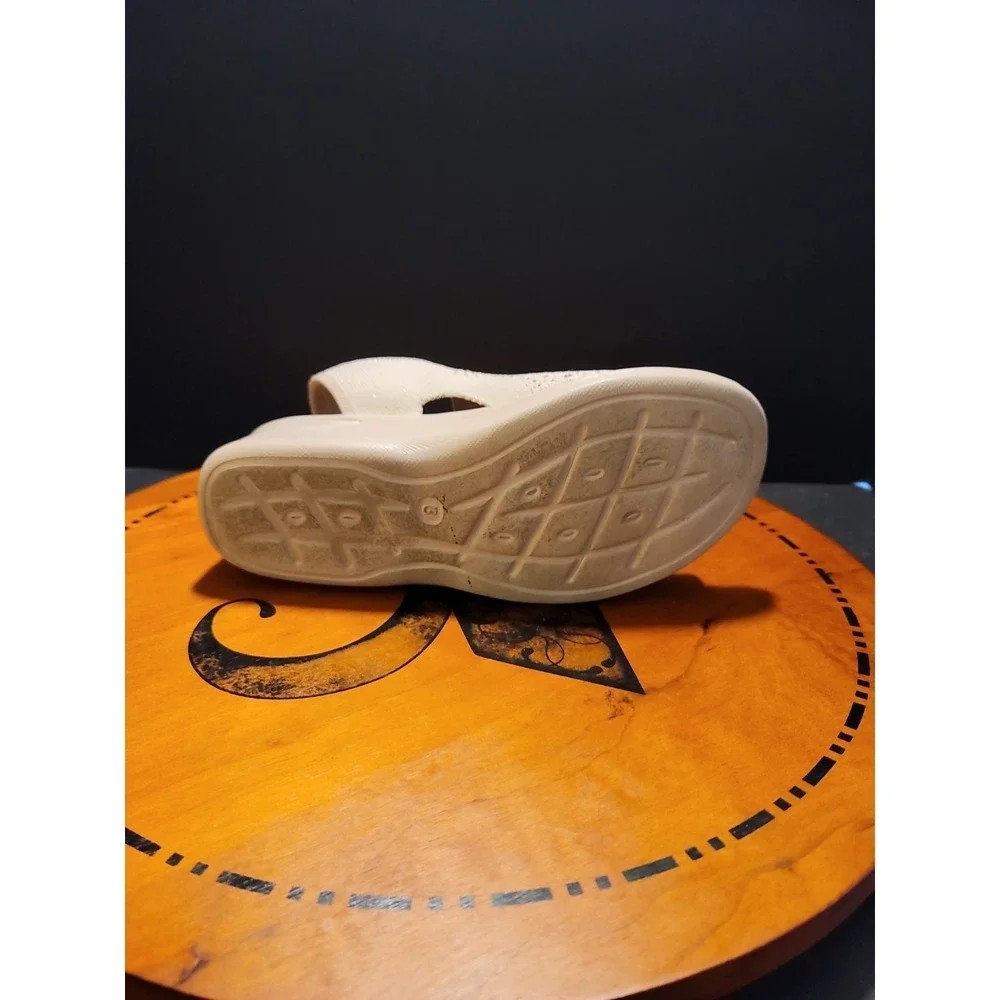 BZees Starbright Womens Size 9.5